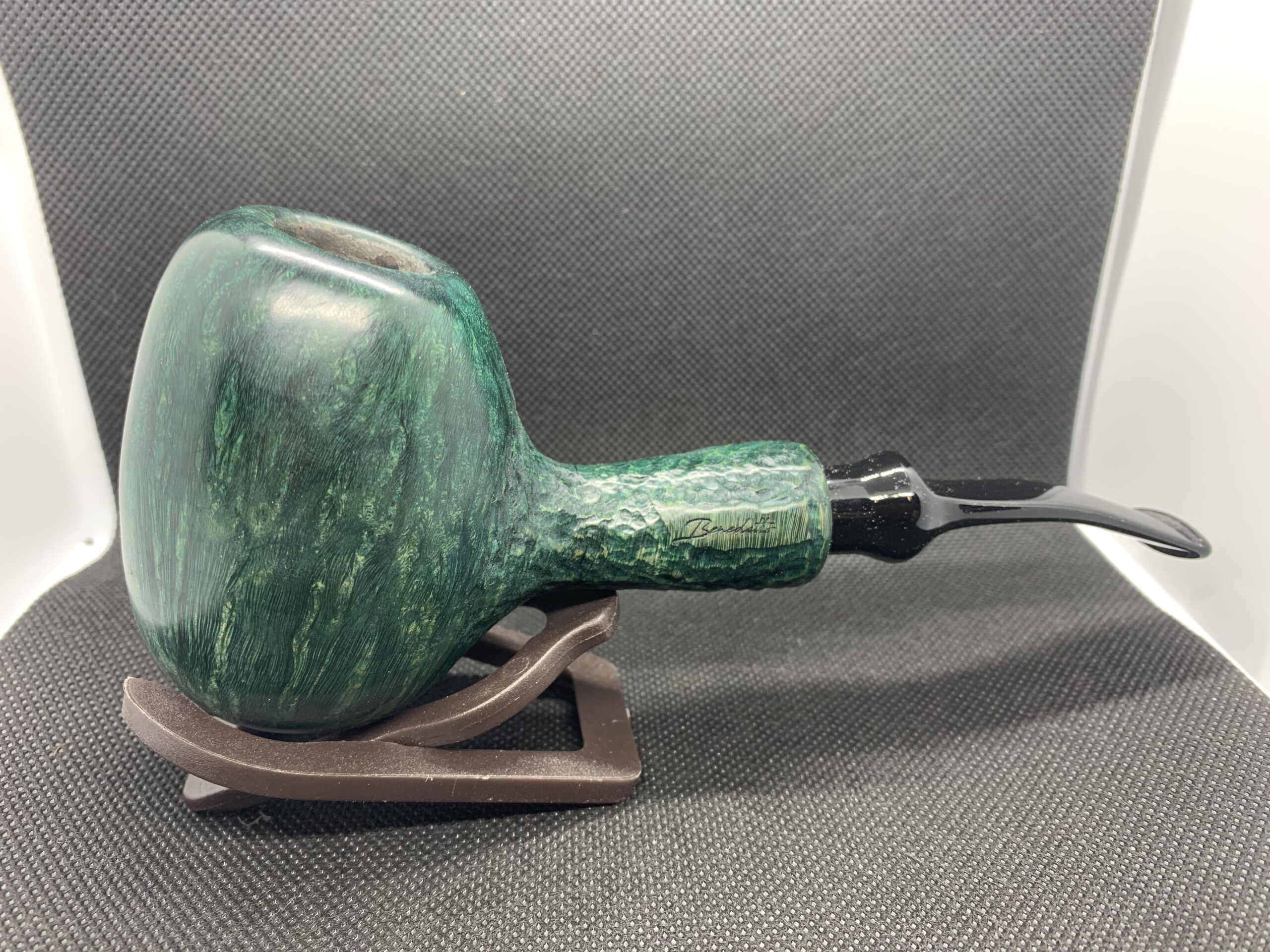 0FDB77F3-9999-42EF-8D0B-877B3AD90559