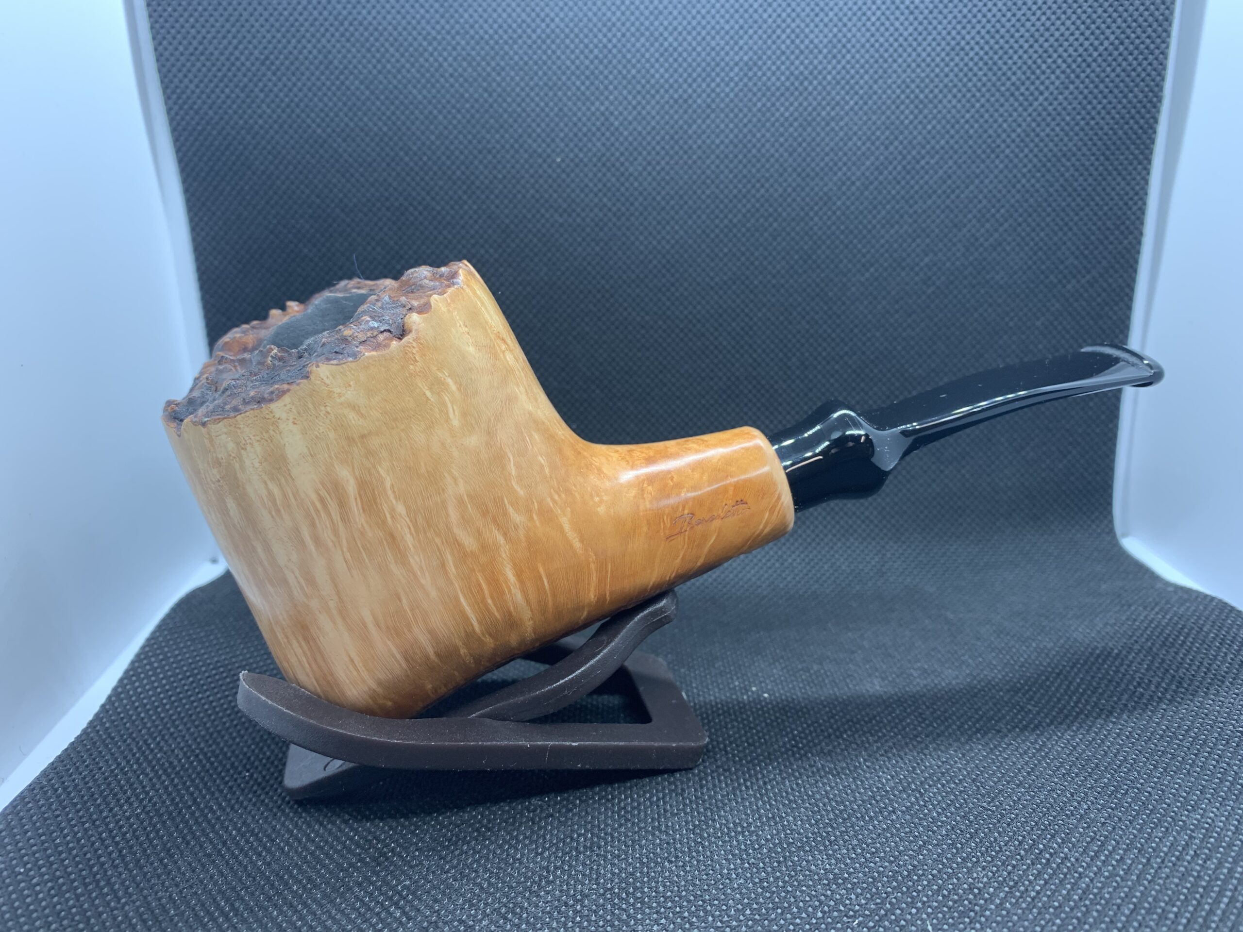 8CB74926-DD16-46DD-9FBC-6FC537CB9F1B