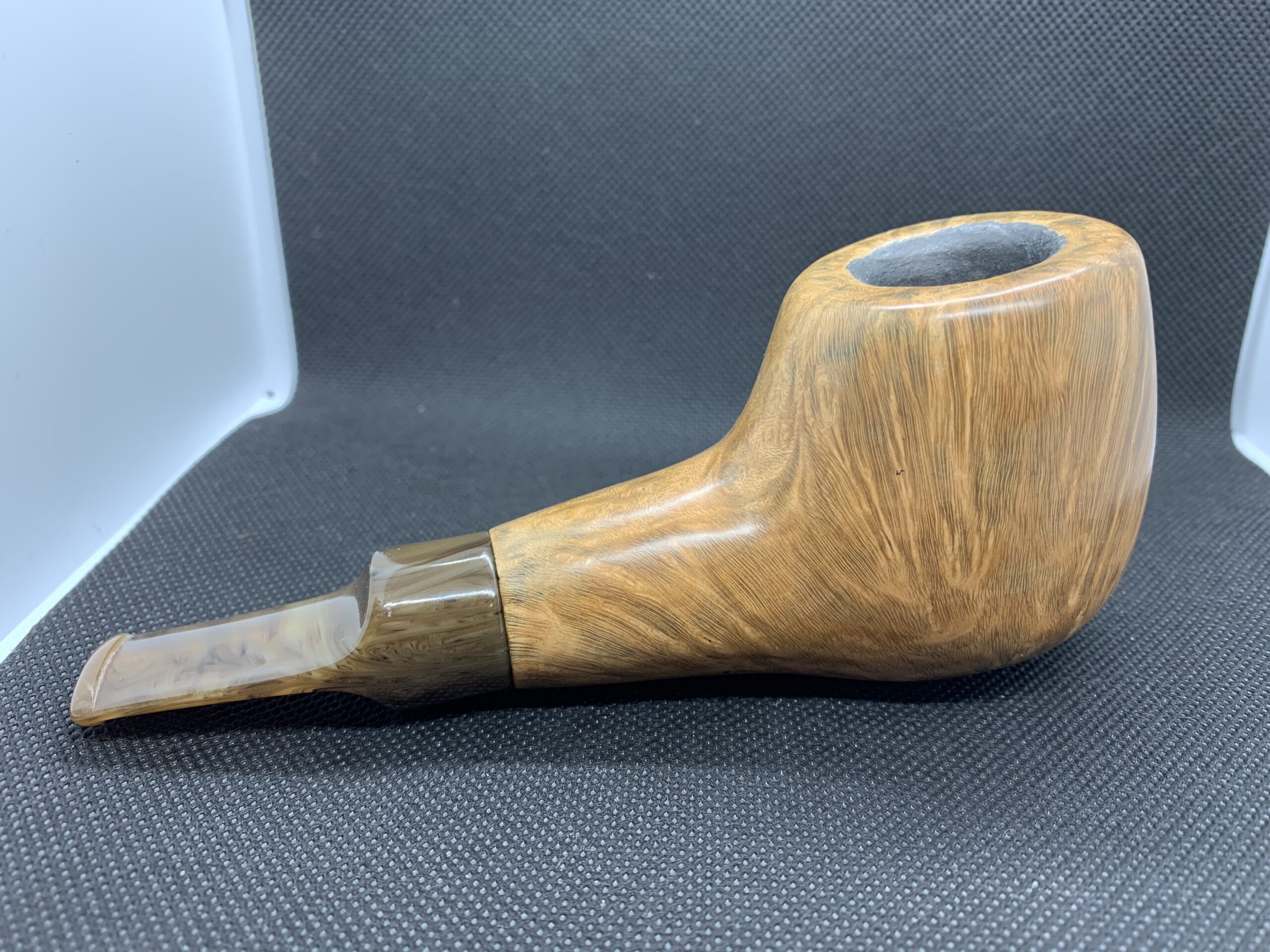 B7E04D67-761F-4224-85F0-CADCE69FA59D