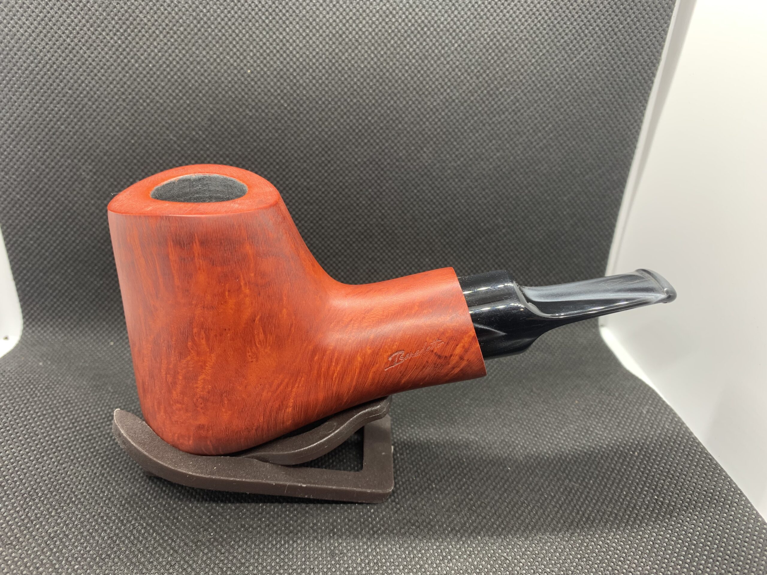 E98765B8-0222-439D-858B-DAA2591F2197